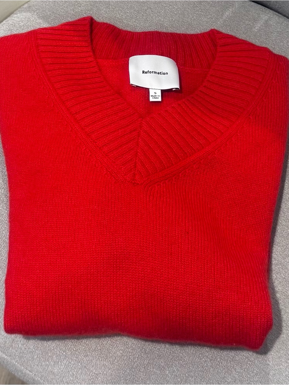 Reformation Ladies Cashmere  V-Neck Sweater in Red